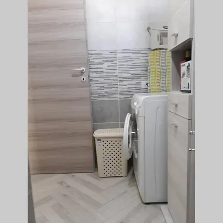 Capitana Home